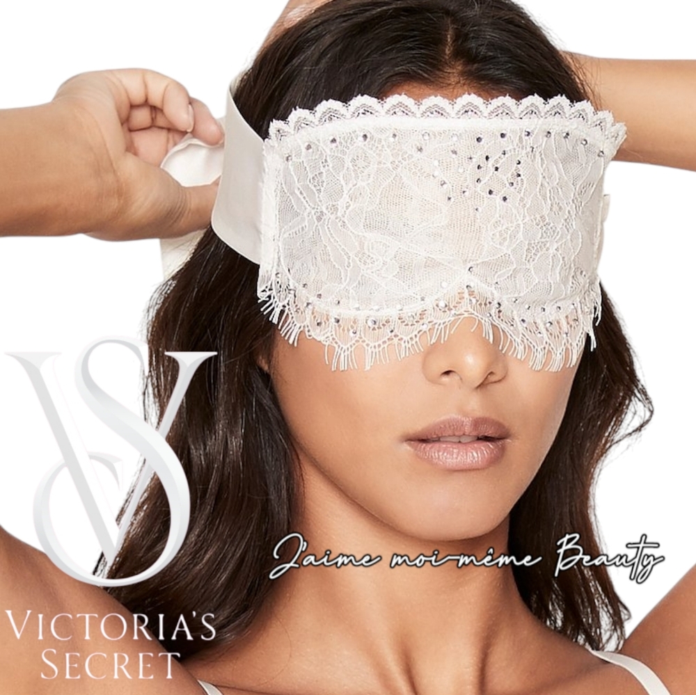 Victoria's Secret Y2K Vintage White Lace Eye Mask with Swaraovski Elements